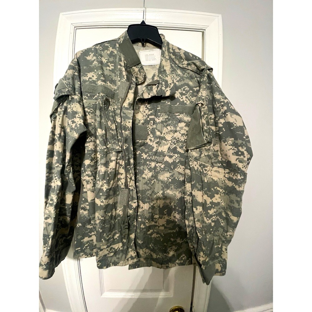 U.S. Army ACU Combat Uniform Coat Jacket Large Regular Digital